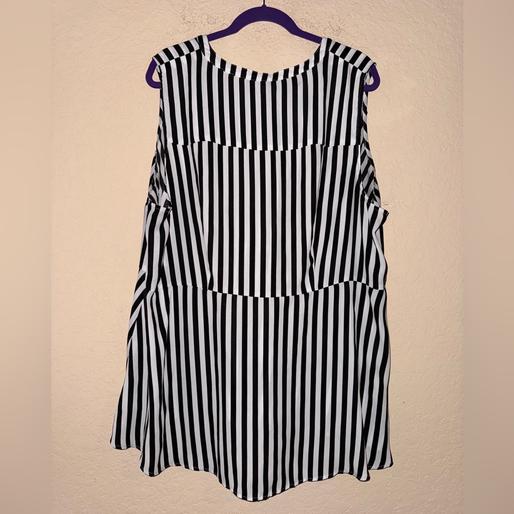 Torrid Peplum Georgette Button-Front Tie-Front Blouse - Picture 5 of 8